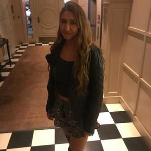 Meet your Posher, Priyanka